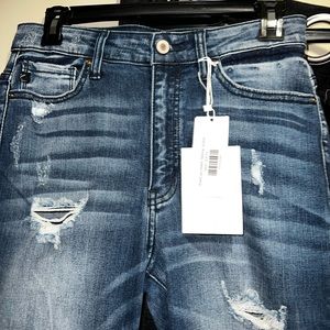 KanCan Super cute women’s jeans size 28 W9